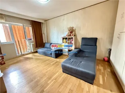 Apartament 3 camere SEBASTIAN NASAUD, ET 3/8, reabilitat - foto 9