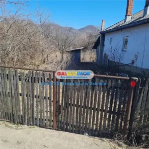 Vanzare casa cu teren de 1200 mp in zona Izvoarele, jud  Prahova - foto 5