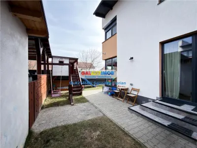 Casa Insiruita Zarnesti Mobilata Utilata - foto 3