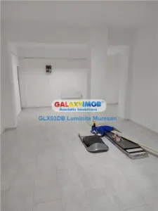 Vanzare spatiu comercial  43 mp Voinesti Judetul Dambovita - Voinesti