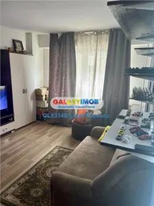 Apartament  2 camere PANDURI stradal,vedere spate - Bucuresti