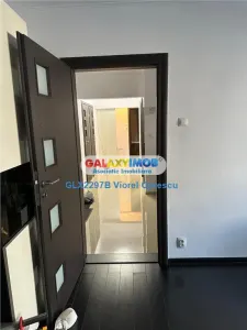 Apartament 3 camere, decomandat, 2 bai, renovat, mobilat, Diham - foto 11
