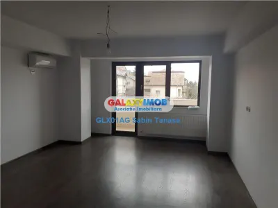 De vanz  ap 2 cam  75 MP situat  etaj inter   fond nou BANAT la cheie - foto 2