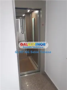 De vanz  ap 2 cam  75 MP situat  etaj inter   fond nou BANAT la cheie - foto 9
