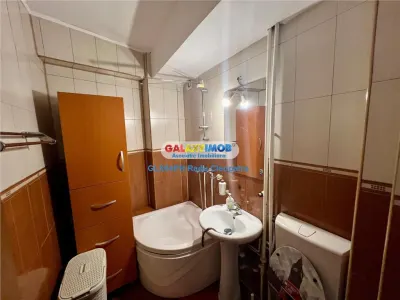 Inchiriere apartament 3 camere, Ploiesti, zona ultracentrala - foto 8