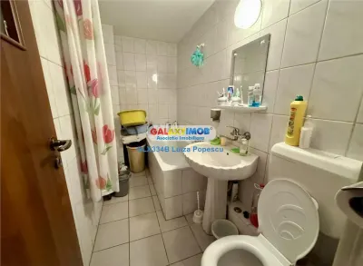 Apartament  3 camere 13 SEPTEMBRIE ET 3/8 DECOMANDAT hol H - foto 4