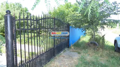 Curtesti, Botosani , Teren generos cu casa si anexa! - foto 23