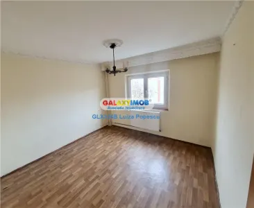 Vanzare apartament 3 camere PANDURI ACADEMIA MILITARA hol H - foto 2