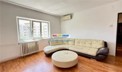 Apartament  3 camere 13 SEPTEMBRIE-SEBASTIAN PARC hol - Bucuresti