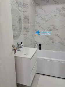 INCHIRIERE APARTAMENT 3 CAMEREL modern cu garaj - foto 16