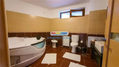 Vanzare vila 6 camere cu piscina interioara, Predeal - foto 17