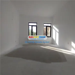 De vanzare VILA cu 26 camere + TEREN 450 mp ULTRACENTRAL 2800000 EURO - foto 15