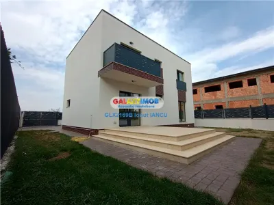 Casa individuala mediteraneana, curte generoasa - foto 2