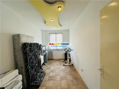 Vanzare apartament 3 camere, in Ploiesti, zona Democratiei - foto 10