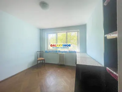 Apartament cu 2 camere, decomandat de vanzare  Giulesti - foto 4