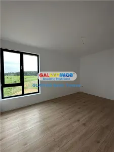 Vanzare prop. imobiliara  VILA Trivale 470 mp utili  si 1200MP teren - foto 2