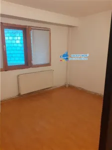 de inchiriat apartament PARTER ...NEMOBILAT ...BANAT - foto 6