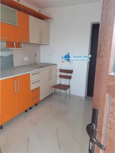 de inchiriat studio  cf 1 , parter   Targul din Vale (curte) - foto 5