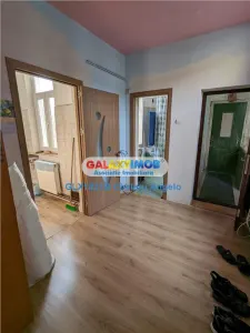 Nerva Traian, 1 apartament si 2 gars. in vila, SU 133 mp, teren 156 mp - foto 7