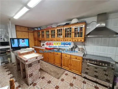 Vanzare casa 6 camere P+1E+M,  in Ploiesti, zona 8 Martie - foto 17