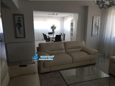 Inchiriem apartament cu 4 camere SUPER LUX - foto 8