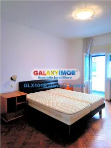 INCHIRIERE APARTAMENT 3 CAMERE  100 mp UNIVERSITATE 700 euro - foto 8