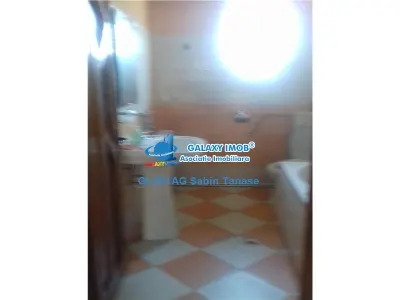 De inchiriat vila de lux cu 8 camere / diverse activitati/3 nivele - foto 15
