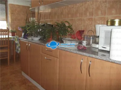 Inchiriere apartament 3 camere, in Ploiesti, zona ultracentrala - foto 13
