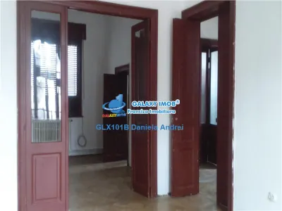 Vanzare Vila,teren 380 mp,zona Piata Victoriei,350000 euro - foto 7