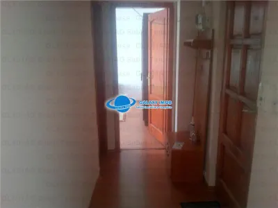 De imchiriat ap 2 camere ultracentral etaj 1 - foto 11
