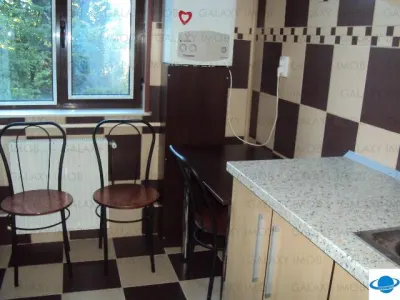 INCHIRIERE APARTAMENT DE LUX 2 CAMERE  ZONA CENTRALA - foto 9