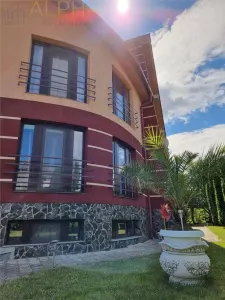 Casa de vanzare, zona Mosilor - foto 2