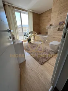 Penthouse de lux cu 6 camere, 3 locuri de parcare, zona Europa - foto 10