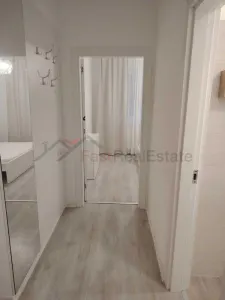 Apartament 2 camere tip studio, metrou Berceni, parcare inclusa - foto 3