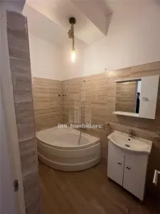 Inchiriere Apartament 2 Camere Obor - Curte Exterioara - foto 5