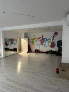 Spatiu comercial de vanzare, posibilitate preluare chiriasi. Baciu, strada Galaxiei - foto 3