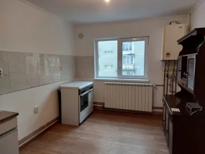 APARTAMENT DE VANZARE 3 CAMERE ZONA HAN| ETAJUL 2 | 72MPU | - Bistrita