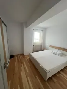 APARTAMENT DE VANZARE ISU BLOC NOU| 65MPU | DECOMANDAT | 105.000 EURO - foto 4