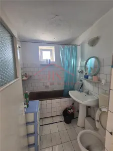Apartament de vanzare cu 3 camere, etaj intermediar. Strada Horea, Floresti - foto 24