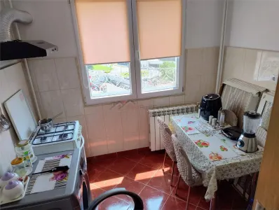 Apartament 3 camere - foto 2