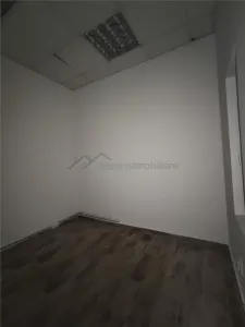 Spatiu comercial,central Marghita,Bihor - foto 10