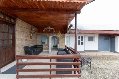 Casa P+M, teren 1500 mp + Afacere de Vanzare, com. Blagesti - foto 17