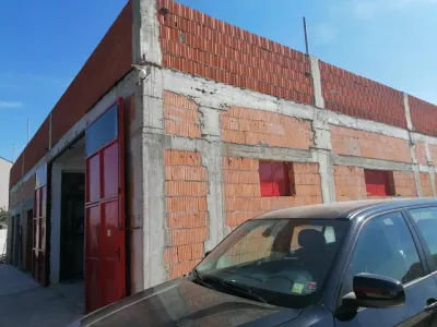 Cladire  4 Apartamente si Spatiu Comercial Sacalaz - foto 14
