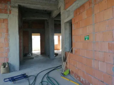 Cladire  4 Apartamente si Spatiu Comercial Sacalaz - foto 8