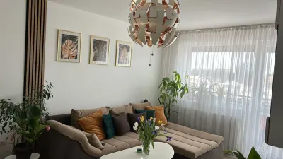 Apartament  2 camere,Tractorul-Grandis,mobilat,parcare,150000 Euro - Brasov