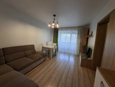 Apartament 2 camere, Kasper Coresi, parcare,boxa ,mobilat,172000 Euro - foto 2