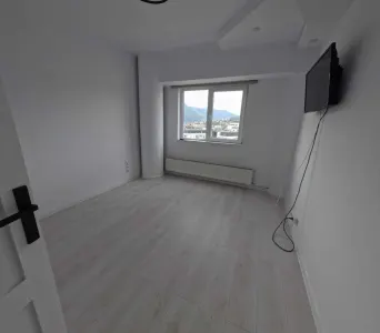 Apartartament 2 camere Grivitei renovat,mobilat modern ,118000 Euro - foto 4