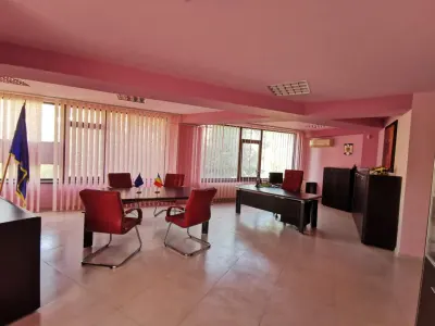 Birouri zona Vitan - foto 3