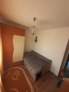 Apartament  3 camere Darste ,decomandat,122000Euro neg - foto 3