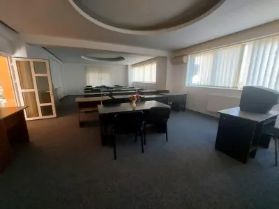 Zona Barbu Vacarescu, spatiu de birouri de inchiriat, 220 mp utili - foto 3